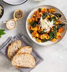 Silverbeet and mushroom pasta (TM6)