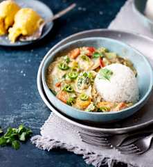 Menu: Caril thai vegan, arroz jasmine e sorbet de manga e coco vegan