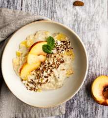 Porridge d'été aux pêches