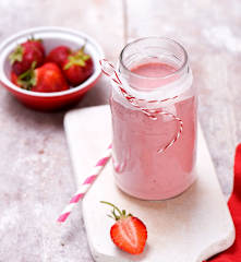 Smoothie de coco y frutos rojos