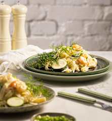 Makaron z krewetkami i cukinią