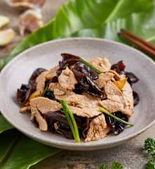 木耳炒肉片