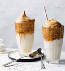 Café Dalgona au lait concentré sucré