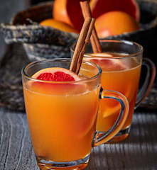 Blutorangen-Apfel-Punsch