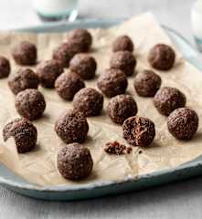Chocolate Hazelnut Energy Balls