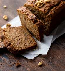 Plumcake mele e datteri senza glutine