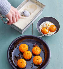 Clémentines rôties, glace à l'amande