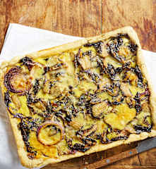 Torta salata radicchio e robiola