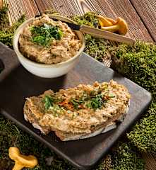 Eierschwammerlaufstrich