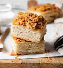 Torta de manteca y chicharrones