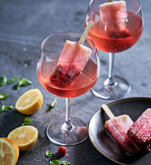 Sorvete de rosé e limonada