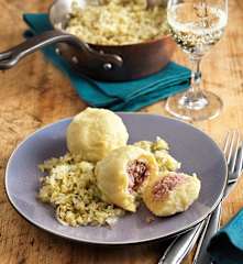 Selchfleischknödel mit Rotgipflerkraut