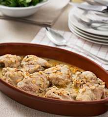 Pollo con salsa de almendra