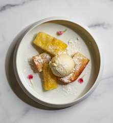 Mochi au beurre et son sorbet à l’ananas (Matthew Kenney)