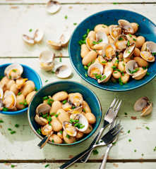 Salade de haricots gigantes et coques