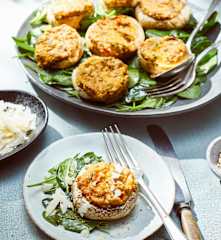 Champignons mit Chili-Käse-Haube