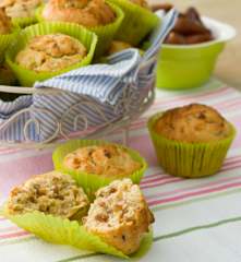 Muffinki z jabłkiem i daktylami (bez cukru)