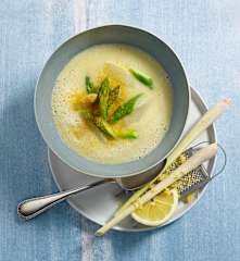 Spargel-Zitronengras-Suppe