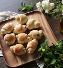 Panini alla menta (di Erica Liverani)