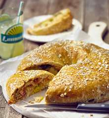 Porree-Käse-Kranz mit Kasseler