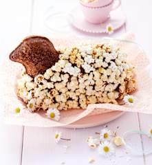 Schoko-Popcorn-Osterlamm