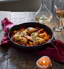 Geschmortes Zitronen-Zimthähnchen mit Wurzelgemüse