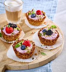 Granola-Cups mit Skyr
