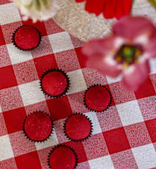 Brigadeiro de lima com framboesas