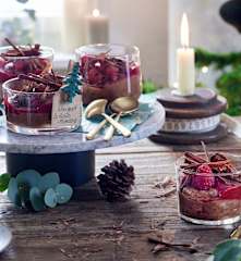 Nougat-Schoko-Mousse mit Himbeeren