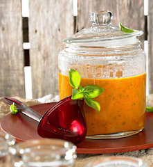 Tomatensuppe mit Orangensaft