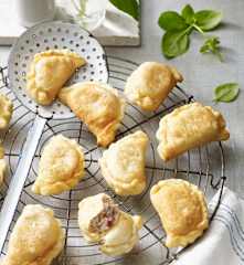 Teigtaschen mit Ricotta und Salsiccia