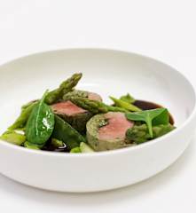 Agneau de lait en camaïeu de verdure
