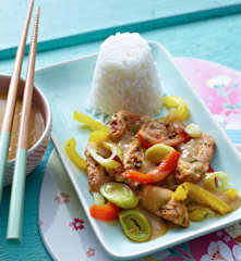 Koriander-Putenstreifen in Erdnusssauce