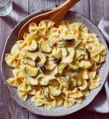 Zucchini-Frischkäse-Sauce