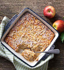 Topfenauflauf mit Äpfeln und Honig