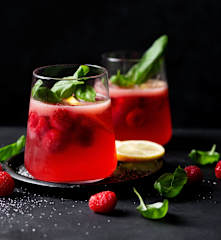 Himbeer-Basilikum-Sangria