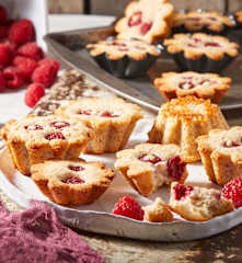 Raspberry Almond Pulp Cakes