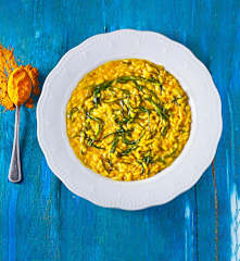 Risotto alla curcuma e agretti