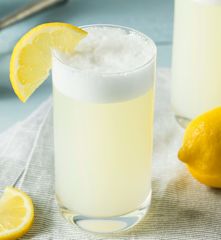Skinny Lemon Ginger Sour
