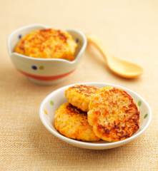 三文鱼米饼(13~18个月辅食)