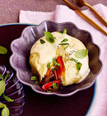 Herzhafte Germknödel mit gebratenem Gemüse