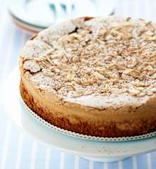 Bolo de amêndoa e gila