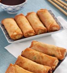 Rollos primavera de camarón con salsa agridulce