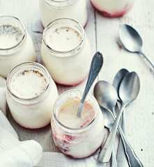 Yaourt à la compotée de fraises
