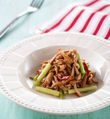 蘿蔔辣醬炒豆干肉絲