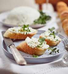 Queijo-creme com ervas