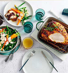 Turkey with cherry sauce and steamed veggies (Diabetes)