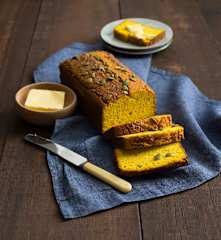Pumpkin and turmeric loaf