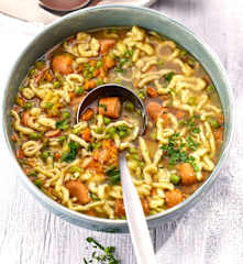 Schnelle Gemüse-Spätzli-Suppe