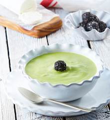 Crema de chícharos y chardonnay